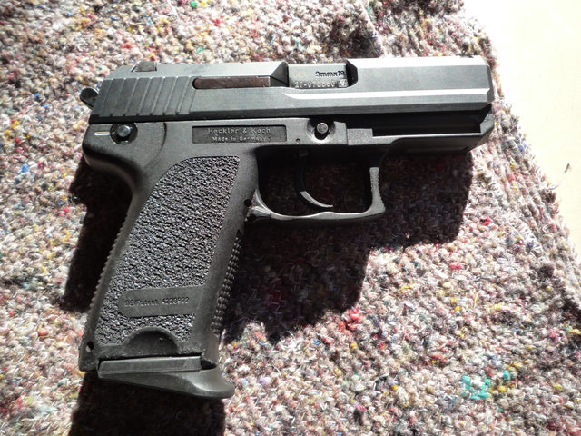 Pistolet Automatique de 9mm HK USP-C