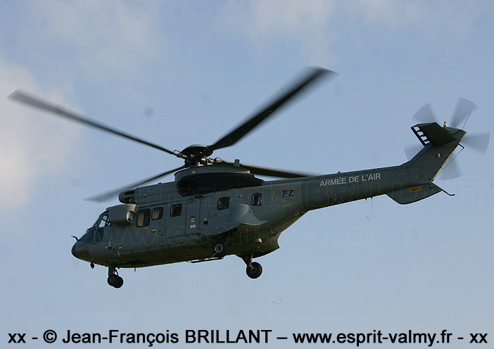 AS 332L1 "Super Puma", n°2235, FZ ; Escadron de Transport, d'Entraînement et de Calibration 00.065 "GAEL"