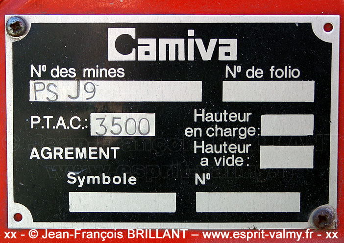 J9, Véhicule de Première Intervention ; CPI Celles-sur-Ource