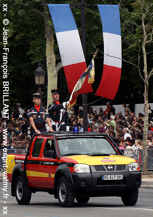 Nissan NP300, pick-up, cabine profonde ; Unité d'Instruction et d'Intervention de la Sécurité Civile n°1
