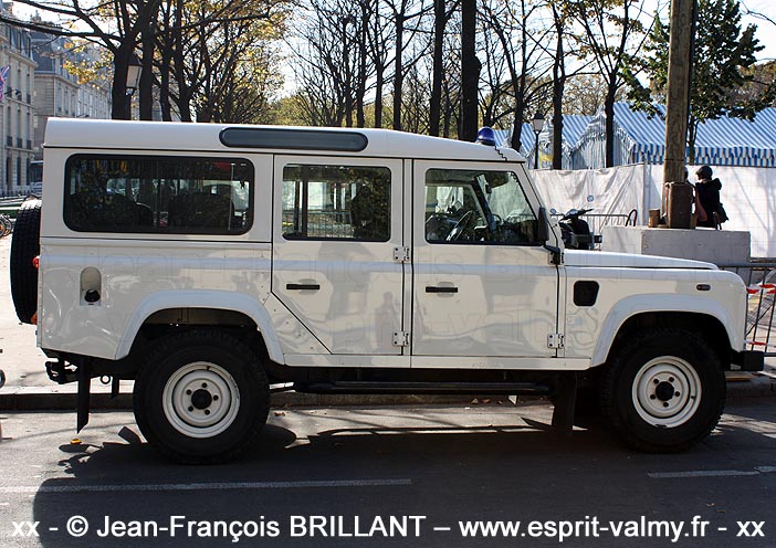Defender 110 Td5 "Station Wagon", 419 QLR 75 ; Préfecture de Police de Paris, Brigade Equestre