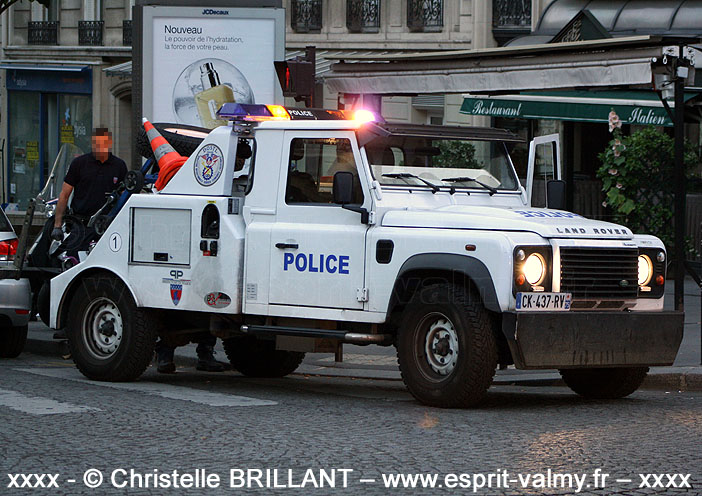 Defender 130Td4 2.4 "enlèvement", équipement Besse & Aupy, CK-437-RV ; Préfecture de Police de Paris, DOSTL