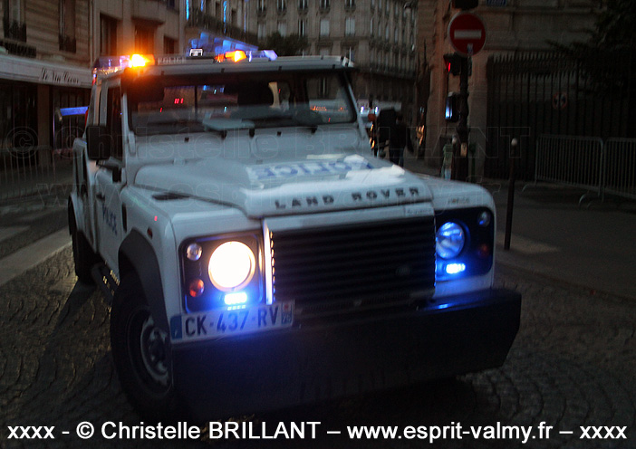 Defender 130Td4 2.4 "enlèvement", équipement Besse & Aupy, CK-437-RV ; Préfecture de Police de Paris, DOSTL