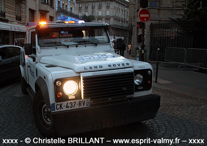Defender 130Td4 2.4 "enlèvement", équipement Besse & Aupy, CK-437-RV ; Préfecture de Police de Paris, DOSTL