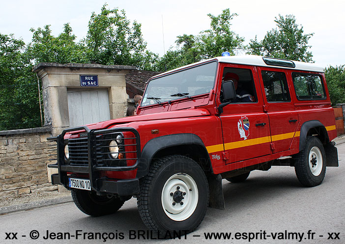 Defender 110 Td5 "Station Wagon", VLHR, 7500 NQ 10 ; SDIS10, Aix en Othe