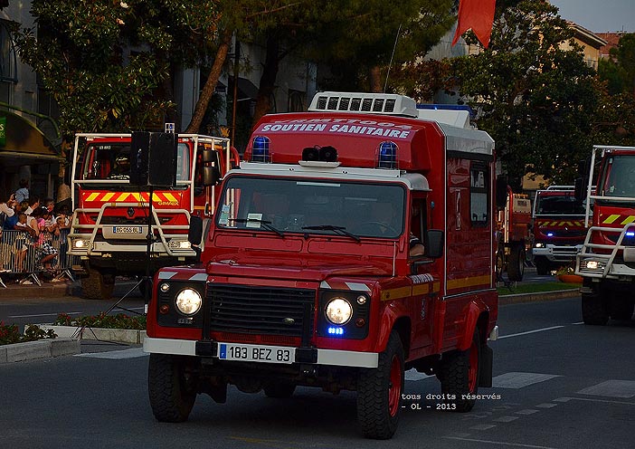 Defender 130 Td5, VSAV HR, 183 BZ 83 ; SDIS 83