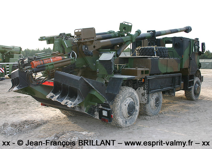 Canon automoteur de 155mm CAESAR, châssis Soframe-Mercedes, 6033-00469, 93e Régiment d'Artillerie de Montagne ; 2005
