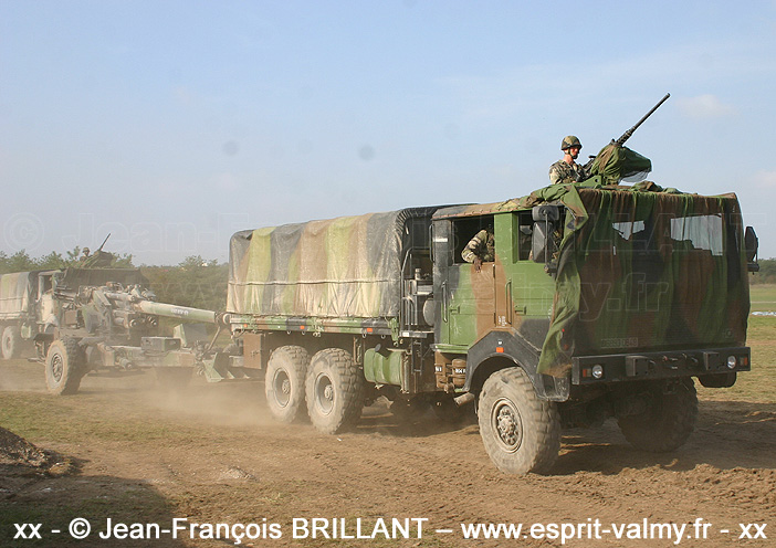 Mitrailleuse de 12,7 M2 HB sur circulaire d'autodéfense, Renault TRM 10.000 tracteur d'Artillerie, 11e Régiment d'Artillerie de Marine ; 2007
