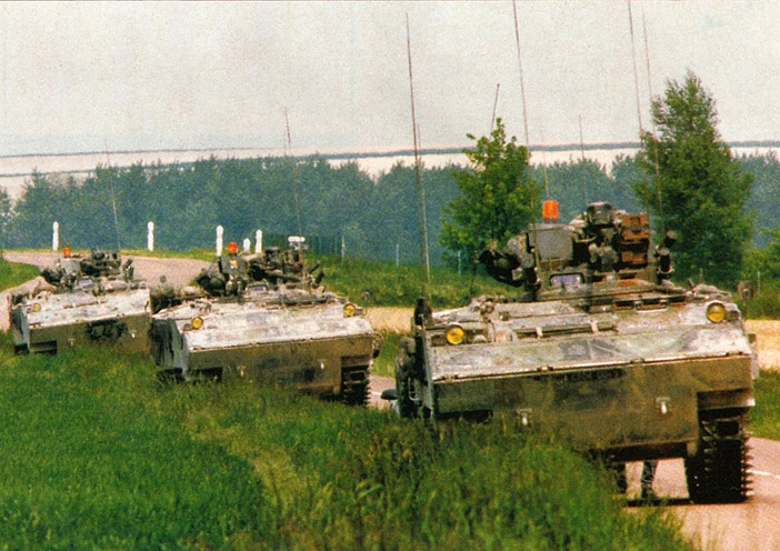 AMX10PC, caisse haute, 6804-0042, 16e Groupe de Chasseurs ; 1996