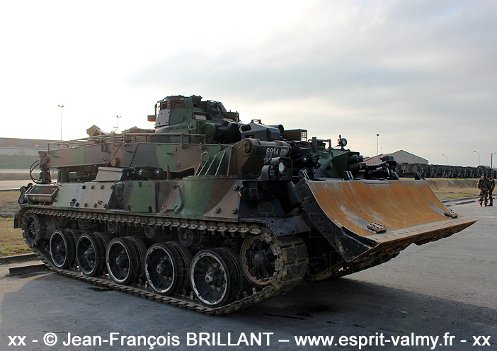 6914-0200 : Engin Blindé du Génie Valorisé, CENTIAL - 51e Régiment d'Infanterie ; 2014