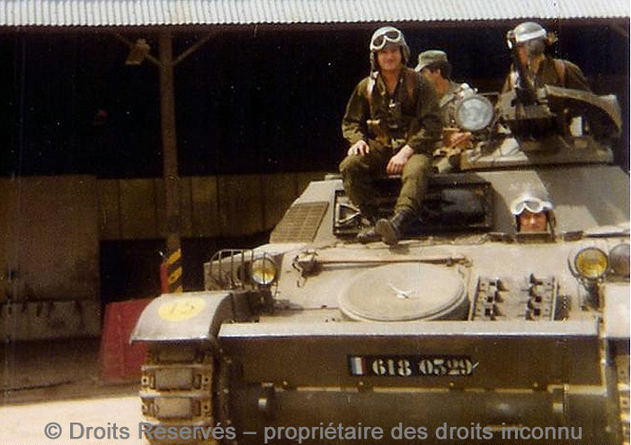 618-0329 : AMX 13 VTT Ch M56, tourelleau S470, 9e Régiment du Génie ; 1980