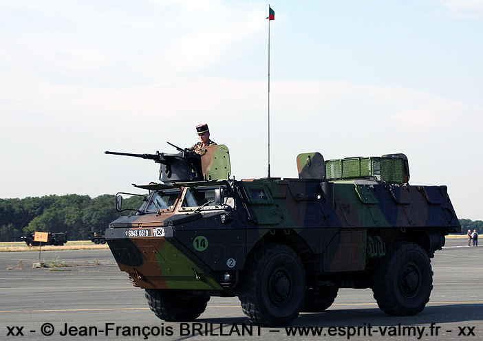 6843-0319 : VAB "rang", mitrailleuse de 12,7, valorisé, surblindé, 2e Régiment Etranger d'Infanterie ; 2010