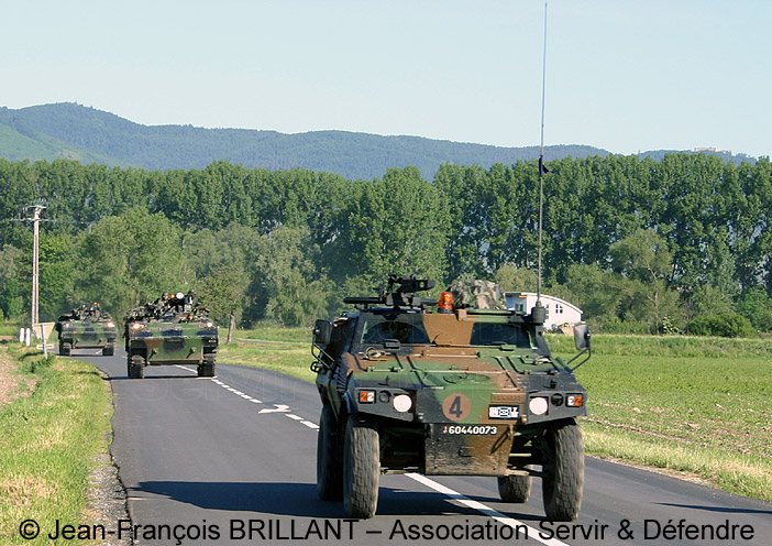 6044-0073 : Panhard VB2L (Véhicule Blindé Léger, Long), 152e Régiment d'Infanterie ; 2005