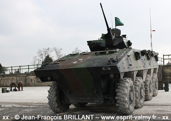 6094-0086 : Nexter / Renault VBCI (Véhicule Blindé de Combat d'Infanterie), VCI (Véhicule de Combat d'Infanterie), 35e Régiment d'Infanterie ; 2011