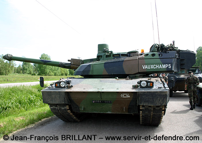 6984-0033 : Leclerc, "Vauxchamps", 1er - 2e Régiment de Chasseurs, Groupe d'Escadrons 1er Chasseurs ; 2005