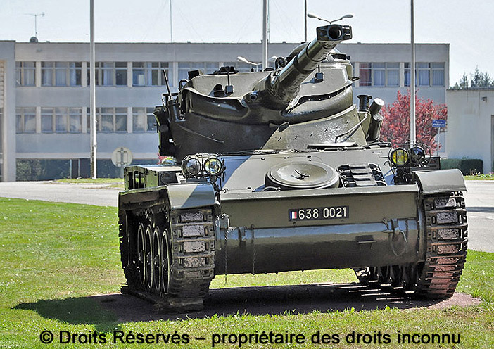 638-0021 : AMX13-90F1, Ecoles de Saint-Cyr Coëtquidan ; date inconnue