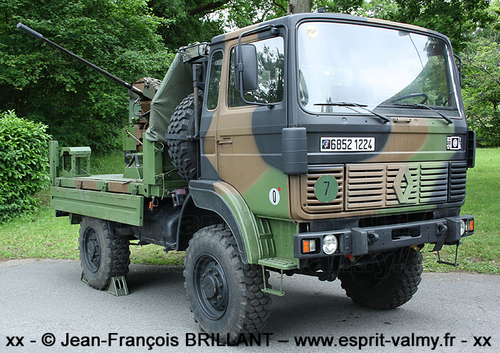 Renault TRM 2.000, canon de 20mm 53T2, 6852-1224, 511e Régiment du Train ; 2013