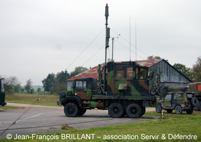 Tour mobile, Renault GBC180, torpédo, plateau, 6xx3-xxxx, 1er Régiment d'Hélicoptères de Combat ; 2006