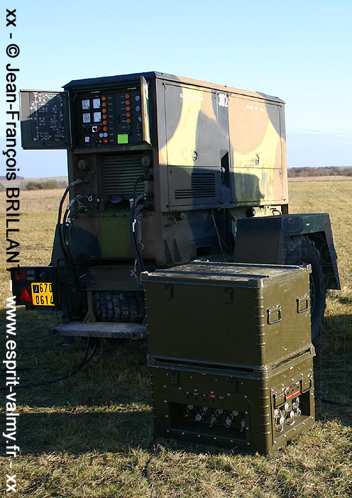 670-0614 : Groupe électrogène du système d'arme Hawk, 402e Régiment d'Artillerie ; 2005