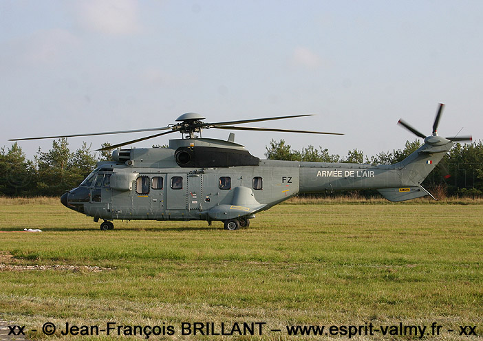 AS 332L1 "Super Puma", n°2235, FZ ; Escadron de Transport, d'Entraînement et de Calibration 00.065 "GAEL"