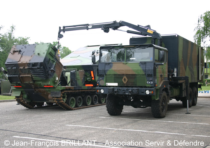 6903-1346 : Renault TRM 10000 EMM (Equipe Mobile de Maintenance) "mécanique", 12e Régiment d'Artillerie ; 2008