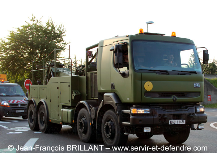 6013-0656 : Renault Kerax 420.32 8x4, CLDR (Camion Lourd de Dépannage Routier), 515e Régiment du Train ; 2013