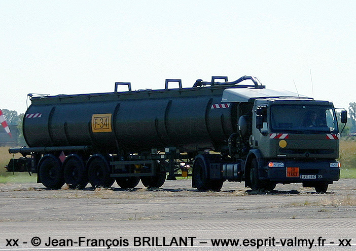 Ensemble avitailleur de 30m3, tracteur Renault Premium 420.19, 9053-0007 ; Détachement des Essences "Air" de Dijon