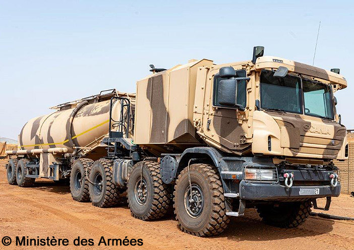 9133-0021 : Scania P440 8x4, CARAPACE, Base Pétrolière Inter-Armées, Barkhane ; 2020