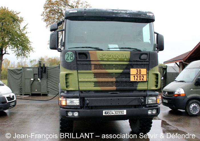 6043-0990 : Scania R114CB, CCP-GC (Camion Citerne Polyvalent de Grande Capacité), version "ravitailleur terrestre", Régiment de Soutien du Combattant ; 2012