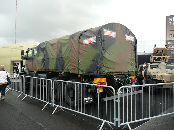 CCPTA : Camion Citerne Polyvalent Tactique Aérotransportable, 6133-0002, Service des Essences des Armées, Salon du Bourget ; 2013