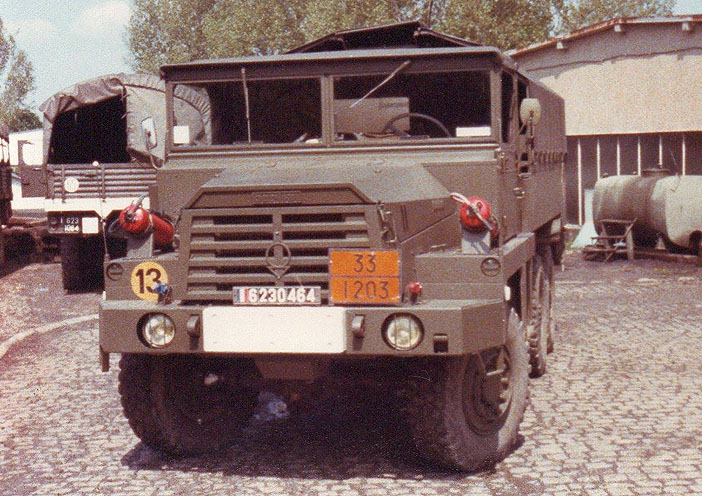 623-0464 : Berliet GBC8KT, CCT (Camion Citerne Tactique), unité inconnue ; date inconnue