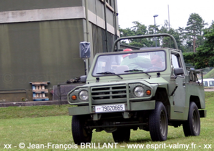 Peugeot J5 4x4, pick-up bâché, Marine Nationale (1) - Esprit de Valmy,  anciennement Servir & Défendre