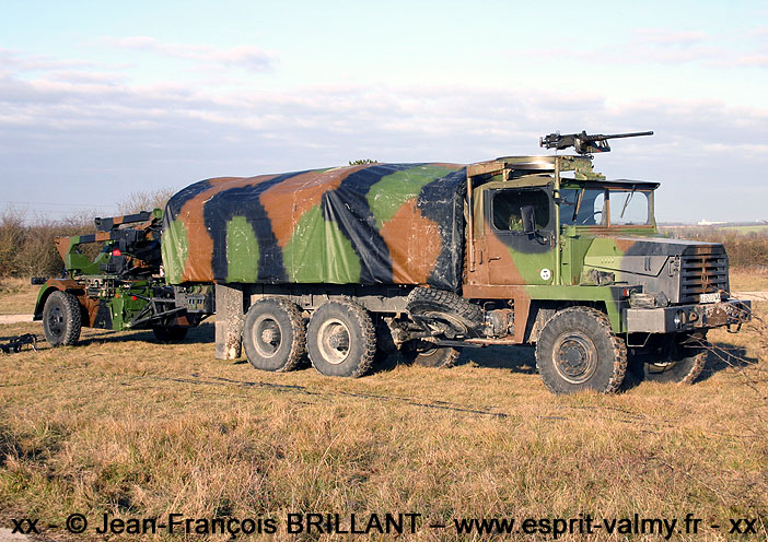 Berliet GBC8KT, châssis long, débâch'vite, circulaire, 653-0748, 402e Régiment d'Artillerie ; 2005