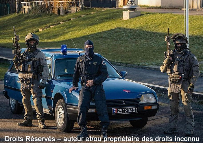 2912-0491 : Citroën CX Break, Groupe d'Intervention de la Gendarmerie Nationale ; date inconnue