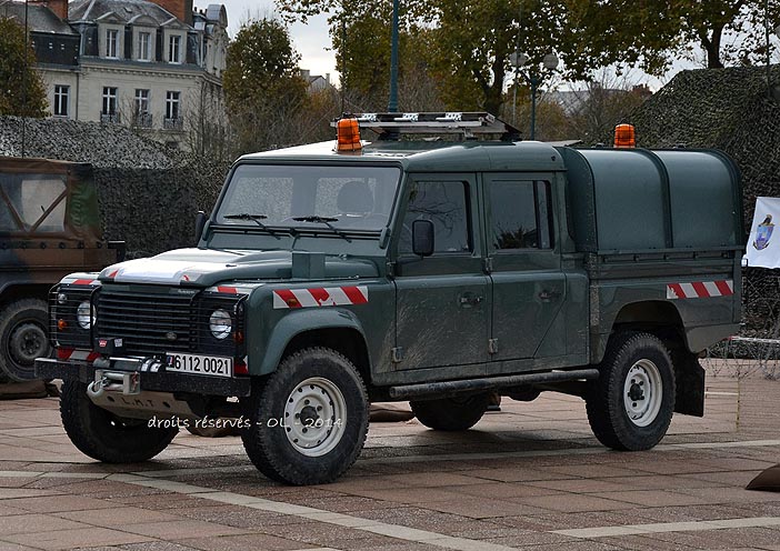 6112-0021 : Land Rover Defender 130 Td4 2.4, crew cab, pick-up, hard top, NEDEX, Ecole du Génie, Pôle Inter-Armées MUNEX ; 2014
