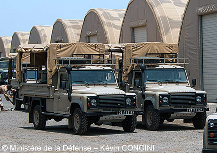 Defender 130 Td4 2.4, transport de troupes ; Parc RECAMP Djibouti