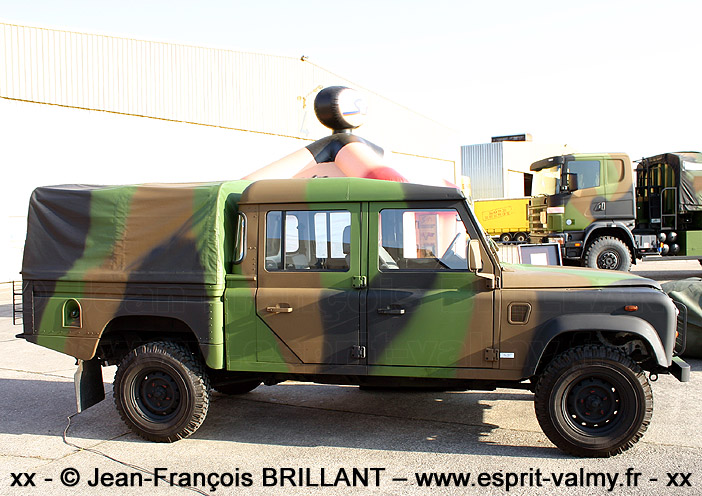 Defender 130 Td5, crew cab, pick-up, 9051-0255 ; Détachement des Essences ALAT de Phalsbourg