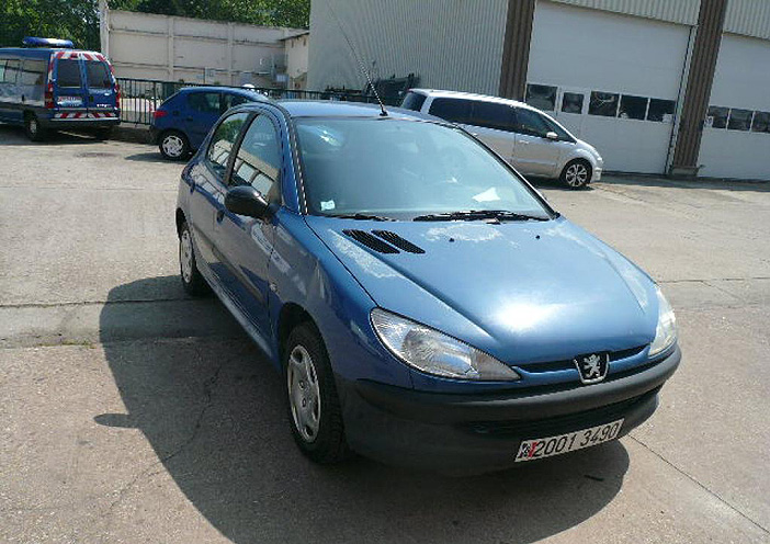 2001-3490 : Peugeot 206, Gendarmerie, vente des Domaines ; 2019
