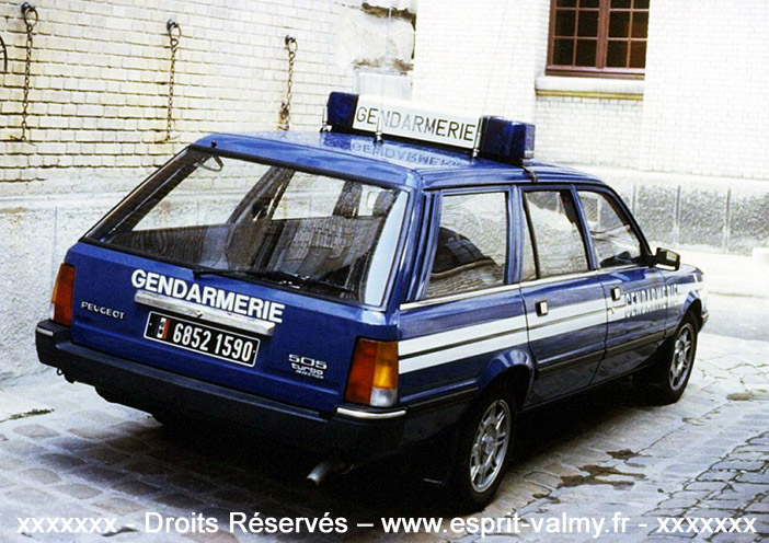 6852-1590 : Peugeot 505 break, turbo Diesel, Gendarmerie ; date inconnue