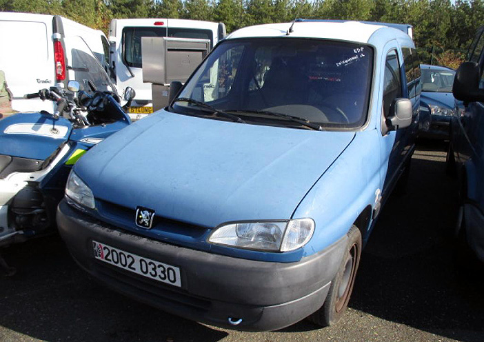 2002-0330 : Peugeot Partner "cynotechnique", Gendarmerie, vente des Domaines ; 2018
