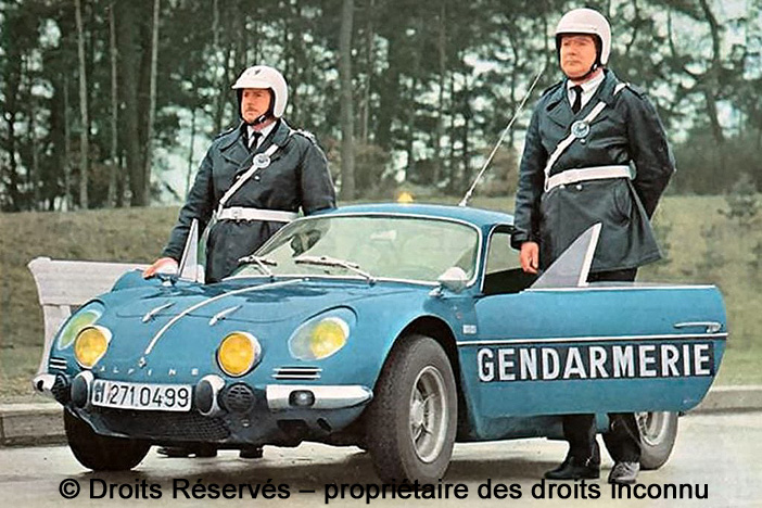 271-0499 : Alpine Renault Berlinette 1500, Gendarmerie ; 1967