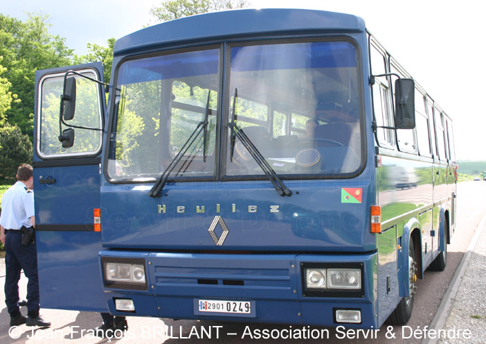 2901-0249 : Renault-Heuliez PR10S, fourgon-car, Gendarmerie, unité inconnue ; 2005
