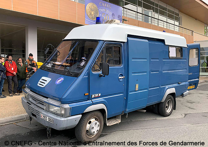 Renault B110, PC Trans, 2953-0060, Centre National d'Entraînement des Forces de Gendarmerie ; 2019