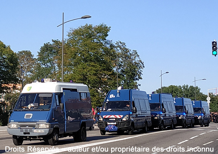 Renault B110, PC Trans, 2953-0049, Escadron de Gendarmerie Mobile 34/7 ; 2019