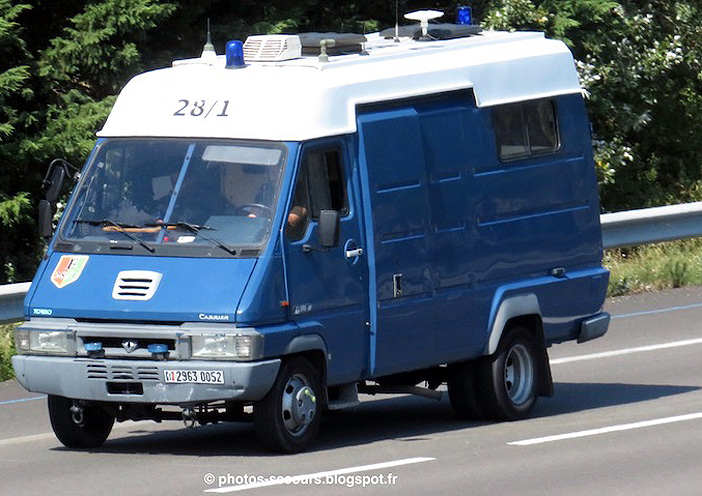 2963-0052 : Renault B110, PC Trans, Escadron de Gendarmerie Mobile 28/1 ; 2019