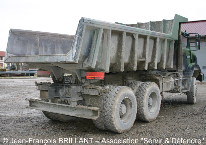 Renault CBH320 6x4, benne d'enrochement, 6953-0123, Section Pionniers, Camp de Mailly ; 2007