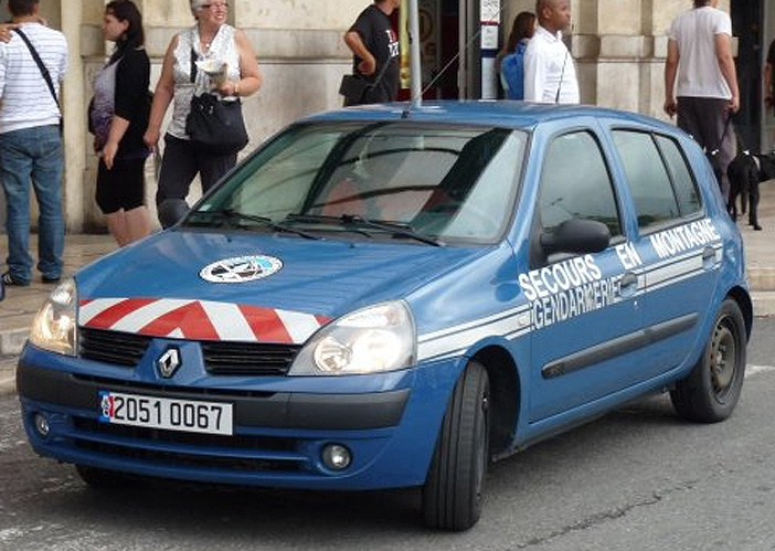 2051-0067 : Renault Clio 1.5 dCi65, Gendarmerie, unité inconnue ; date inconnue