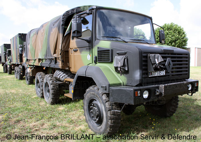6073-0512 : Renault GBC180, cabine tôlée type 1.2, cargo, 1er Groupe Logistique du Commissariat de l'Armée de Terre ; 2010