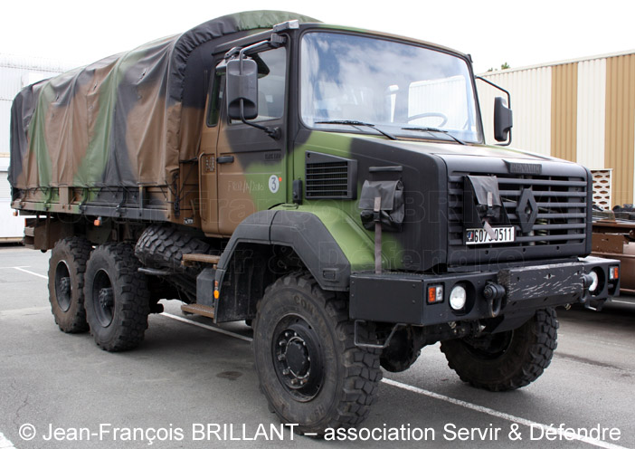 Renault GBC180, cabine tôlée type 1.2, cargo, 6073-0511, 1er Groupe Logistique du Commissariat de l'Armée de Terre ; 2010