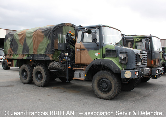 6043-0262 : Renault GBC180, cabine tôlée type 1.2, cargo, BMH, 1er Groupement Logistique du Commissariat de l'Armée de Terre ; 2010